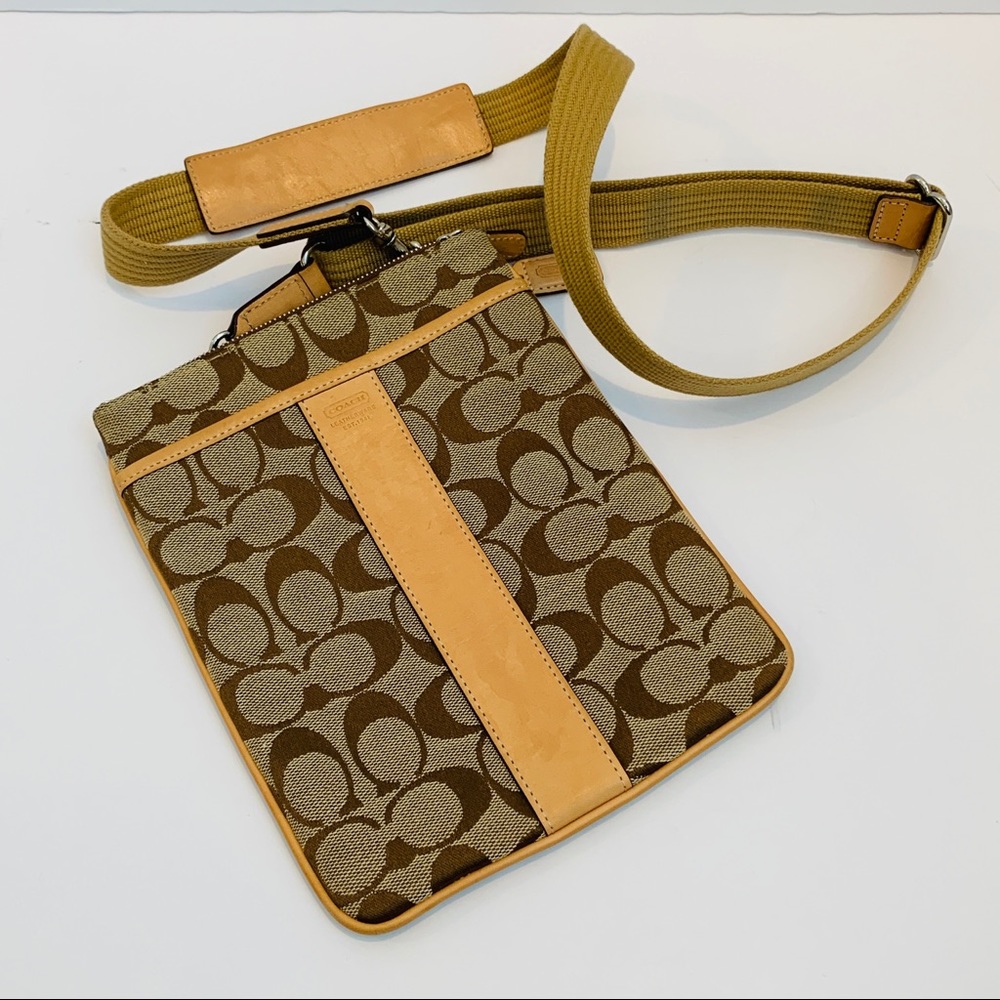 COACH Messenger Crossbody Purse